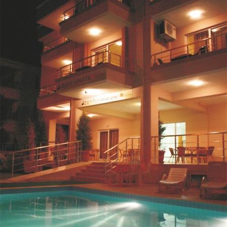 Zeytin Apart Hotel Cesme Bagian luar foto